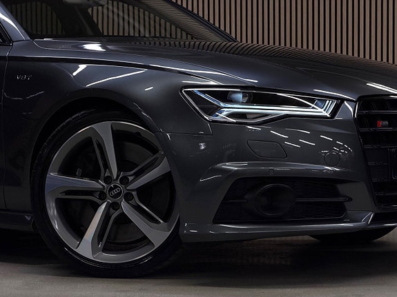 Audi S6 4 of 30