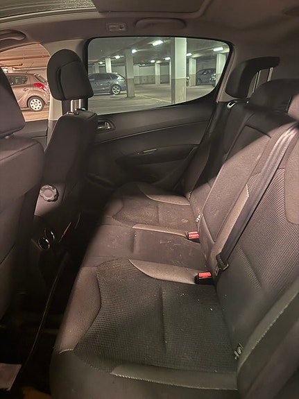Peugeot 308 15 of 16