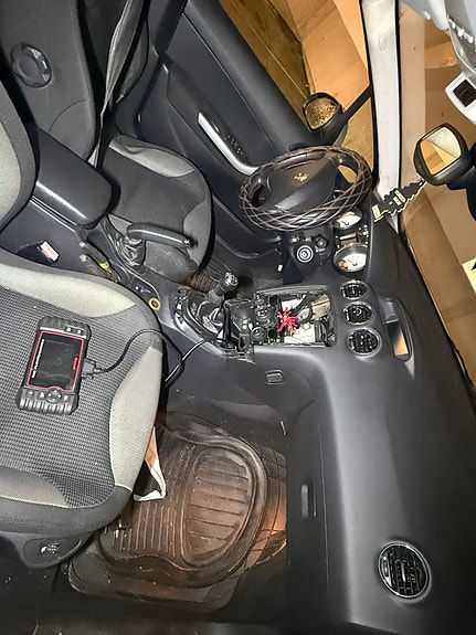 Peugeot 308 8 of 16