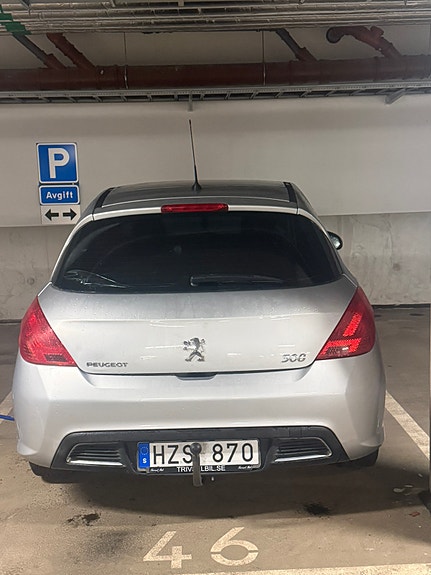 Peugeot 308 2 of 16
