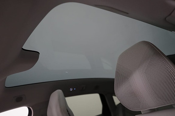 Volvo ES90 13 of 20