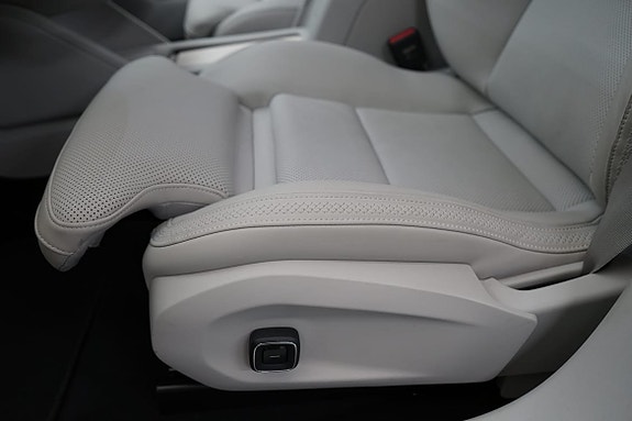 Volvo ES90 14 of 20