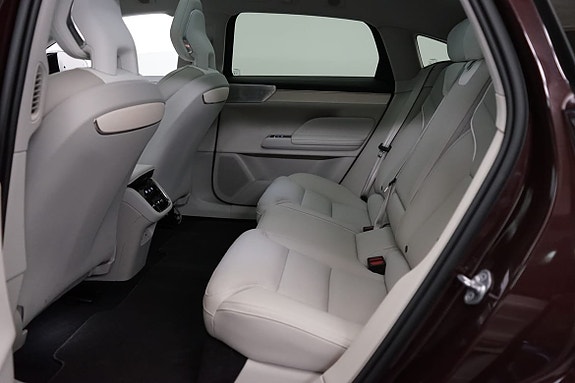 Volvo ES90 7 of 20