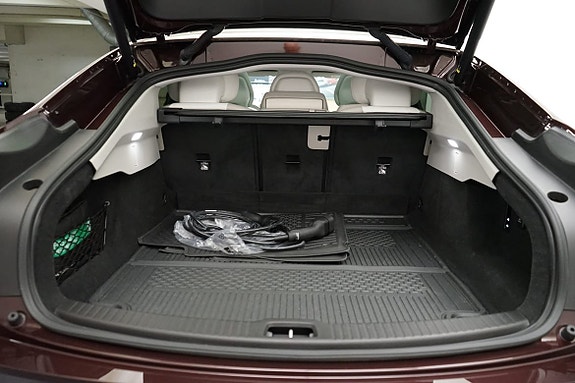 Volvo ES90 8 of 20