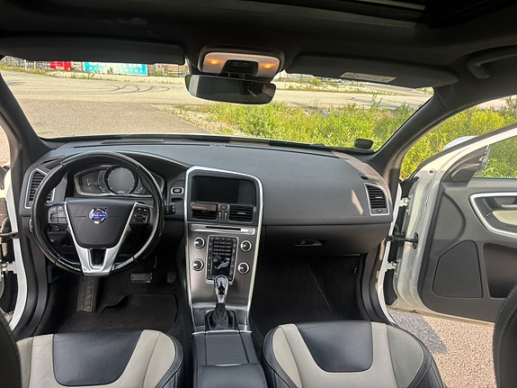 Volvo XC60 5 of 6