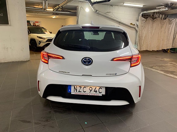 Toyota Corolla 6 of 20