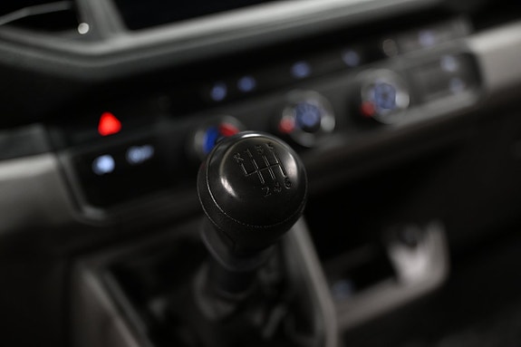 Volkswagen Crafter 17 of 24
