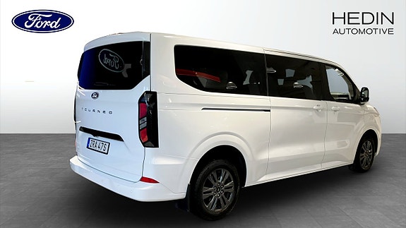 Ford Custom Tourneo 2 of 9