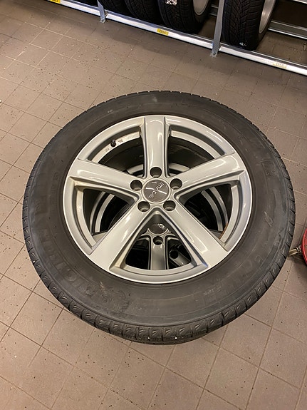 Begagnade kompletta hjul Honda CR-V (RW) 18 - 23 235/60-18 107T
