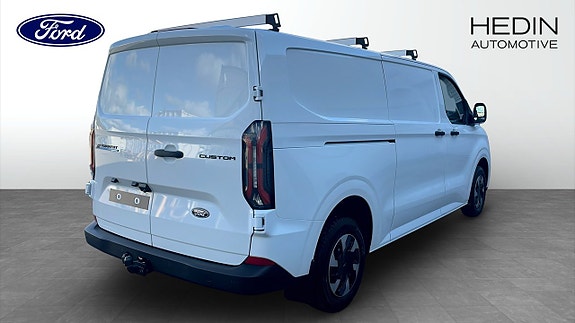 Ford E-Transit 2 of 10