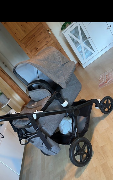 Product image 1 of 3