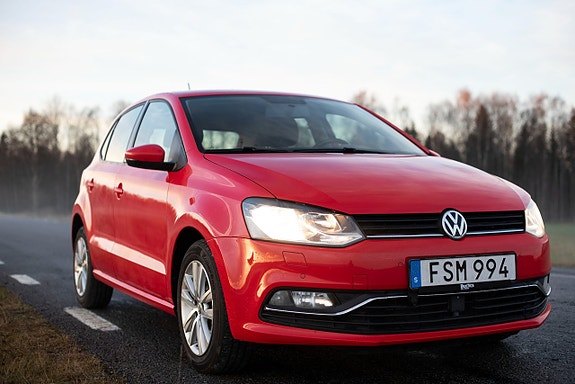 Volkswagen Polo 2 of 15