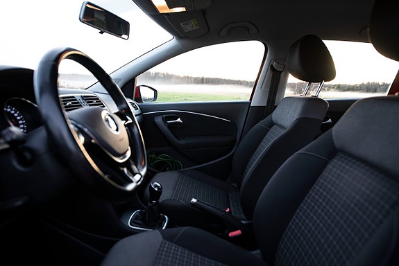 Volkswagen Polo 11 of 15