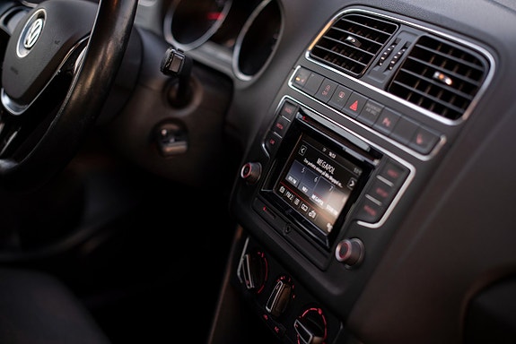 Volkswagen Polo 13 of 15