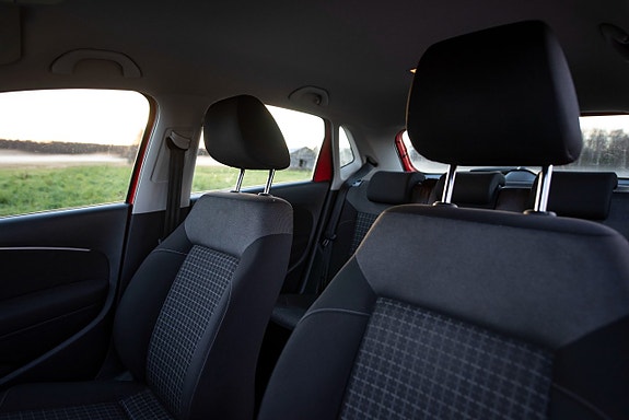 Volkswagen Polo 12 of 15