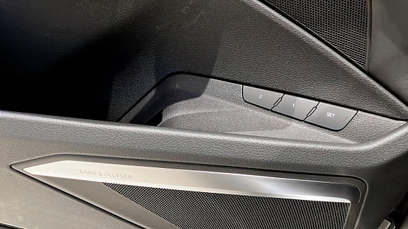 Audi Q8 e-tron 20 of 26