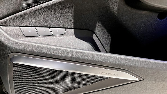 Audi Q8 e-tron 21 of 26