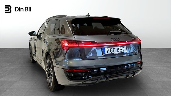 Audi Q8 e-tron 3 of 26