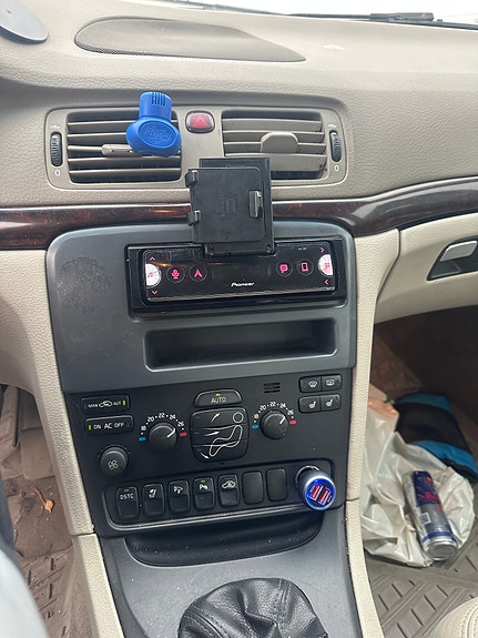 Volvo S80 2 of 14