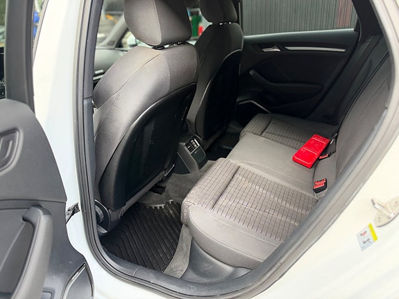 Audi A3 10 of 12