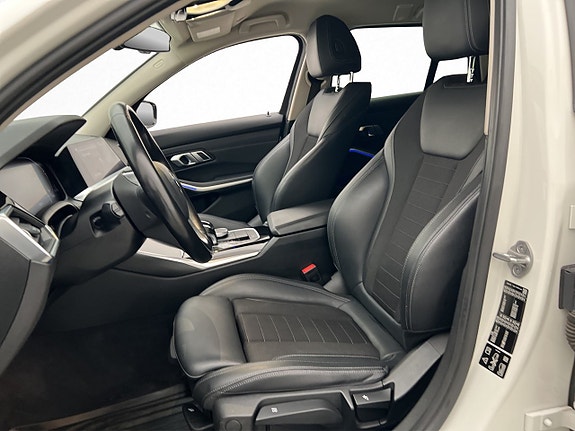 BMW 320 16 of 30