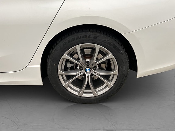 BMW 320 30 of 30