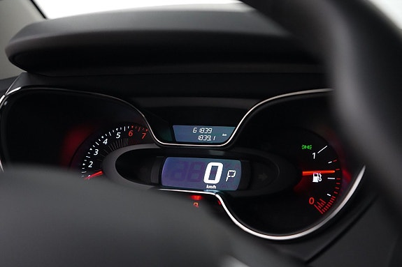 Renault Captur 10 of 21
