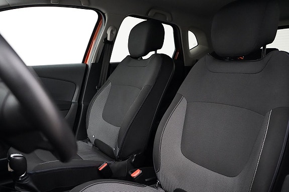Renault Captur 6 of 21