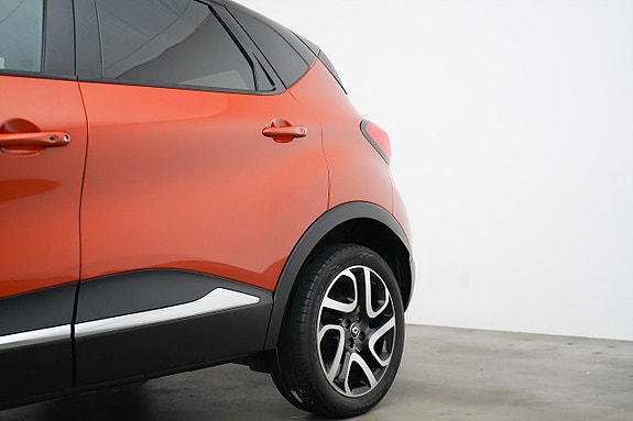 Renault Captur 3 of 21