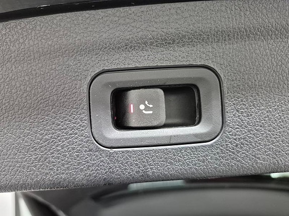 Mercedes-Benz GLE 400 d 13 of 16
