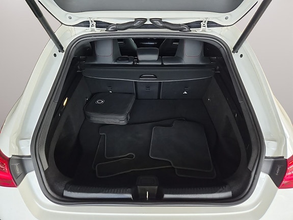 Mercedes-Benz CLA250 e 19 of 25