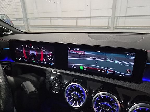 Mercedes-Benz CLA250 e 22 of 25
