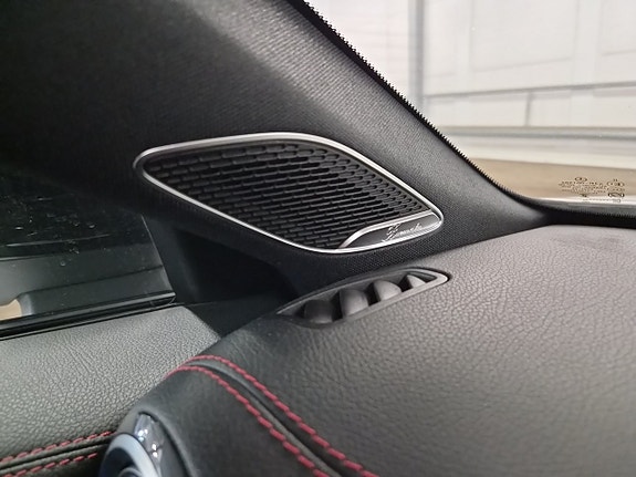 Mercedes-Benz CLA250 e 21 of 25