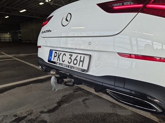 Mercedes-Benz CLA250 e 10 of 25