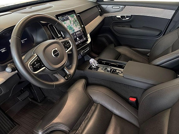 Volvo XC90 9 of 22