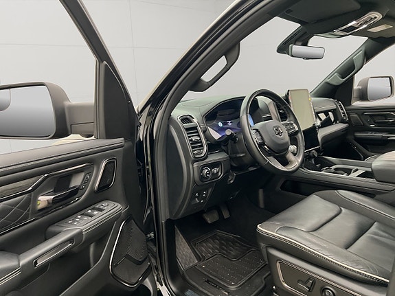 Dodge RAM 16 of 30