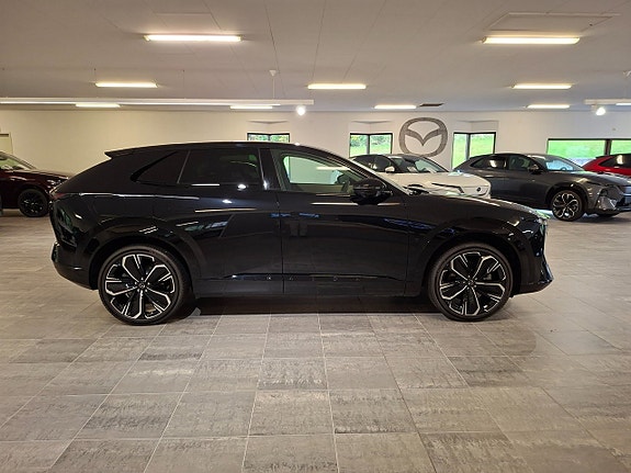 Mazda CX-6e 11 of 21