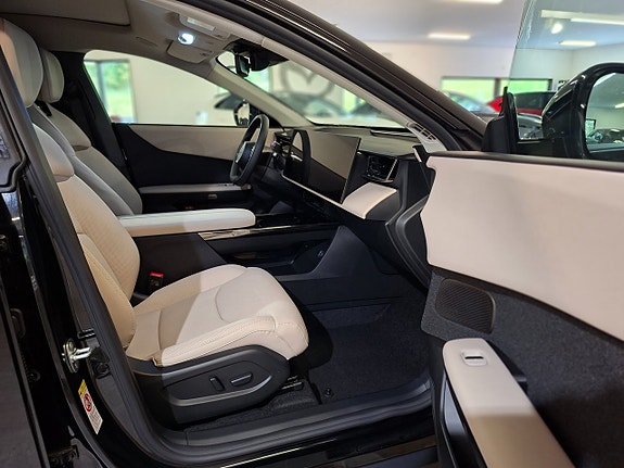 Mazda CX-6e 19 of 21