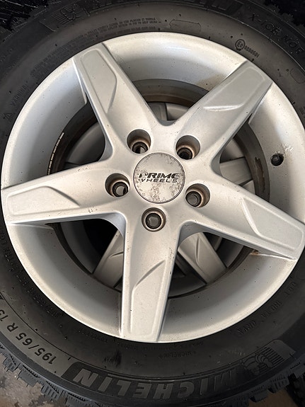 Product image 1 of 2