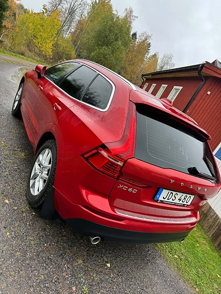 Volvo XC60 13 of 17