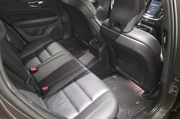 Volvo V60 18 of 24