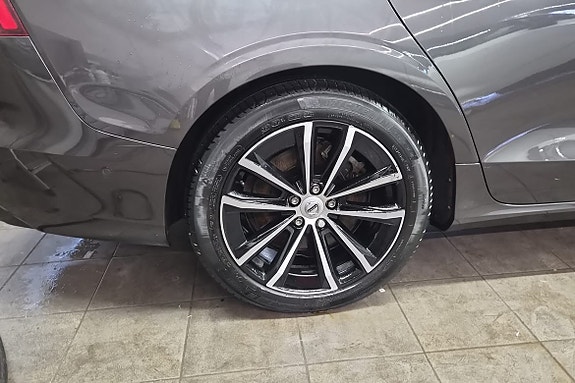 Volvo V60 23 of 24