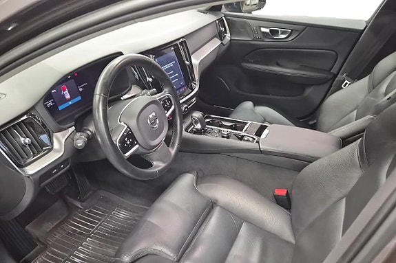 Volvo V60 16 of 24