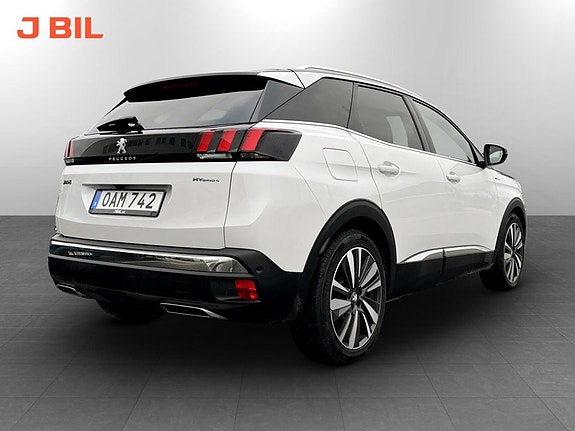 Peugeot 3008 3 of 15