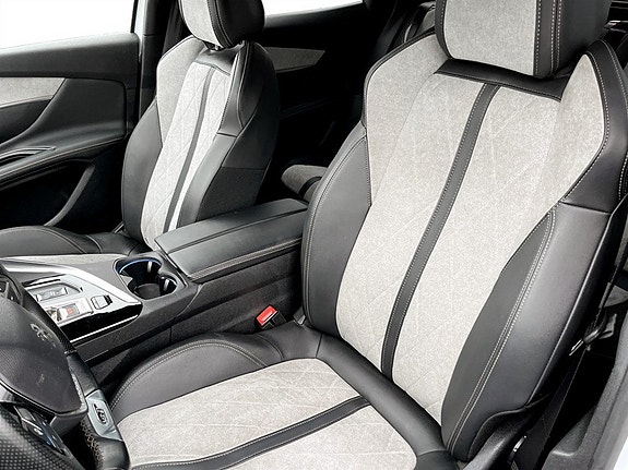 Peugeot 3008 5 of 15