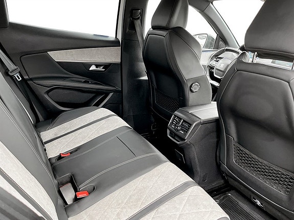 Peugeot 3008 12 of 15