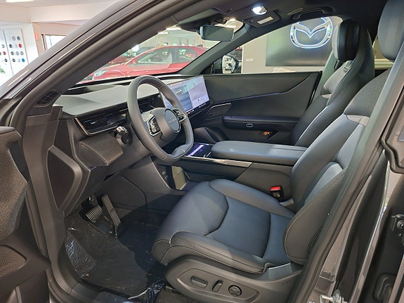 Mazda CX-6e 17 of 22