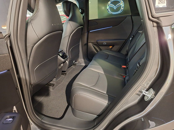 Mazda CX-6e 18 of 22
