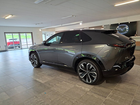 Mazda CX-6e 6 of 22