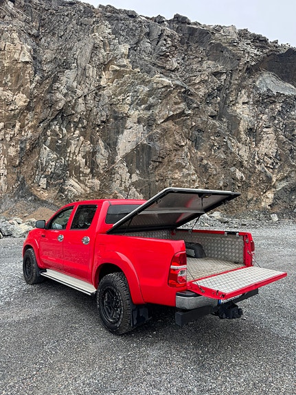 Toyota HiLux 6 of 12